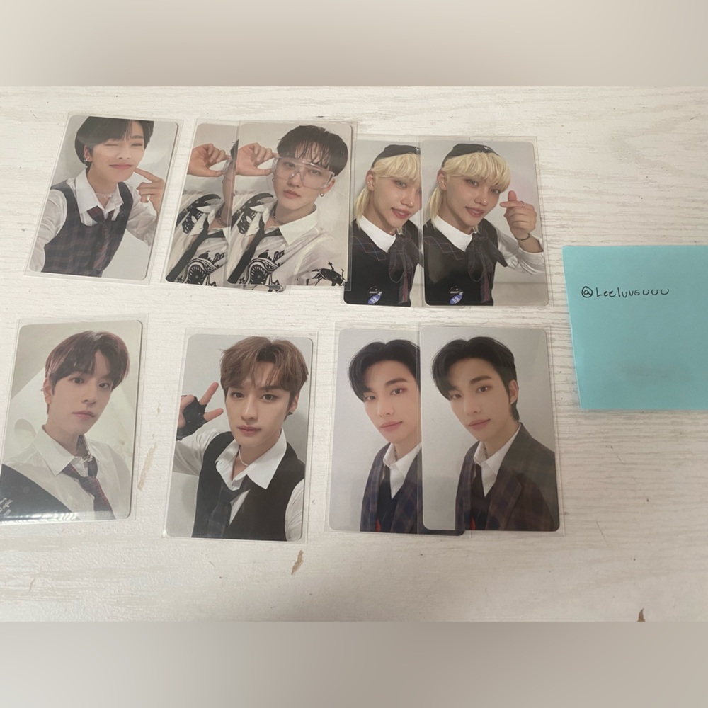 STRAYKIDS CHIRSTMASEVIL PREORDER PHOTOCARDS